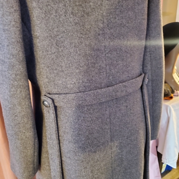 Classy Vintage Gray Wool Coat - Picture 11 of 16